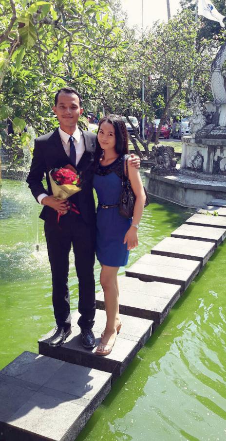 anggatango's tweet photo. 👫🎓 http://t.co/JW42iWMS7D