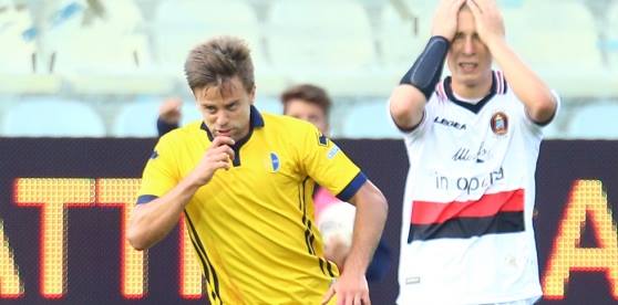 SalvatoreIoime's tweet image. Da craque a crack: ascesa, caduta (e rinascita) di Daniele #Galloppa - goo.gl/gUlCeQ #Modena