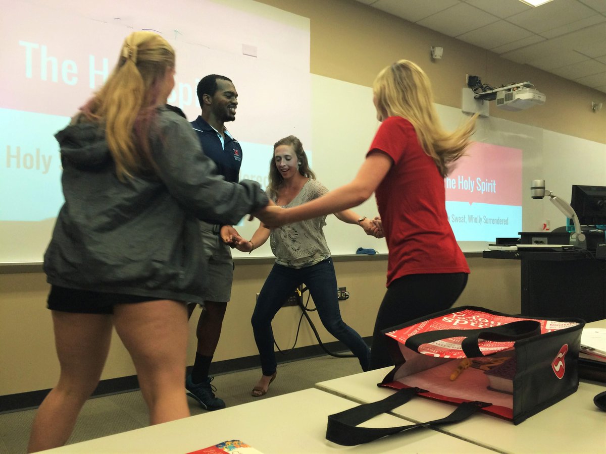 Miami_AIA's tweet photo. Don't have #FOMO come to AIA and join the fun on Tuesdays @ 8pm #TheTrinity #HolySpirit http://t.co/ks2otFnzwZ