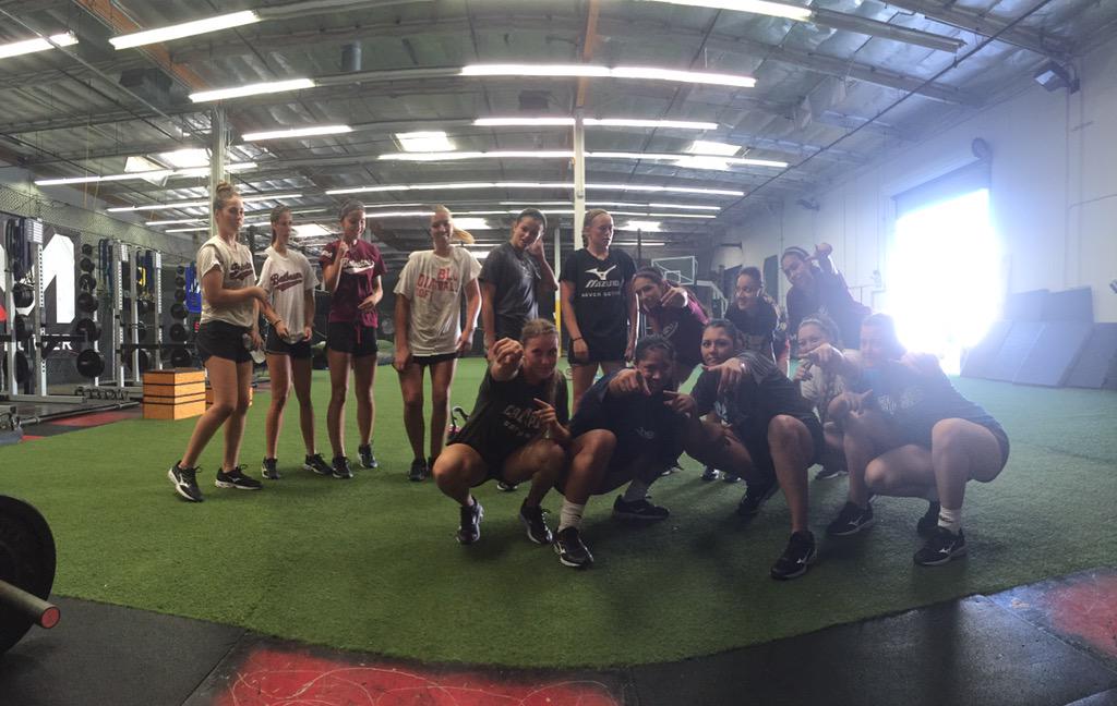 jconnorcarr's tweet photo. OCBB 18u post game throw up 👊☝👐 @EMspeedpower http://t.co/92BzXxpeFa
