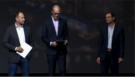 Nice job, Larry, Moe &amp; Curley (<a href="/acroll/">Alistair Croll</a> <a href="/rogerm/">Roger Magoulas</a> @Cutting) on hosting this morning’s keynotes at #StrataHadoop!