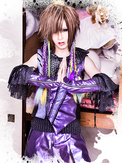 visualtvXXX's tweet image. 【10/1(木)お誕生日情報】
『 マーブルヘッド 』 蝶
■ ow.ly/SQyC5 ■ @gt_ageha
#HappyBirthday #visualTV #visualkei