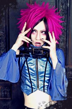 visualtvXXX's tweet image. 【10/1(木)お誕生日情報】
『 Hiz 』 kosukё
■ ow.ly/SQBYt ■ @hiz_kosuke
#HappyBirthday #visualTV #visualkei