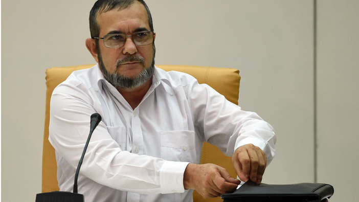 CNNEE's tweet photo. Timochenko, jefe de las Farc, dice que no va a pedir perdón a las víctimas
http://t.co/jtPeE4oSPL http://t.co/KjLQKBpffr