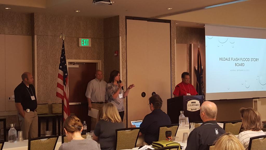 Hildale Flood from the PIO perspective.  Wash County PIO Assoc members working with State and IMT PIO's #utpio15
