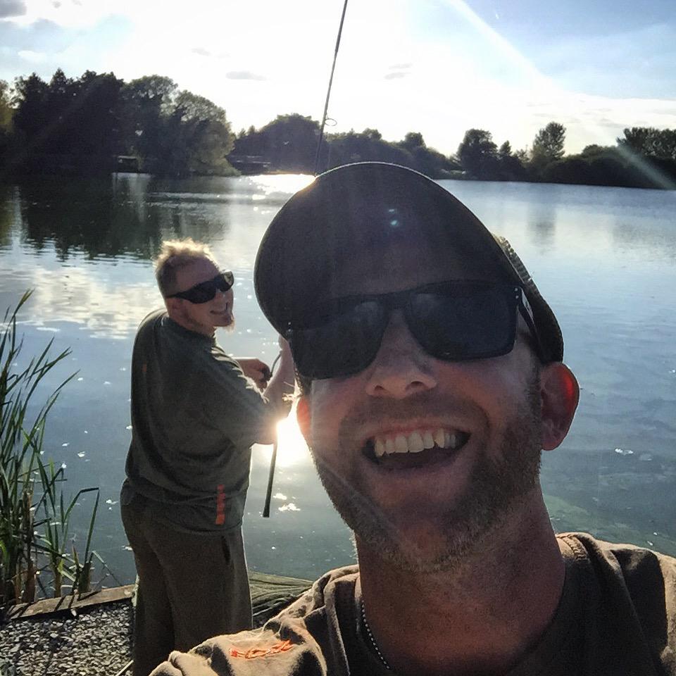 mark_pitchers's tweet photo. I'm at Cromwell Lake for a tutorial session and my man is in action! It looks a good 'un too! 🐟🐟 http://t.co/YS5LbTv5af