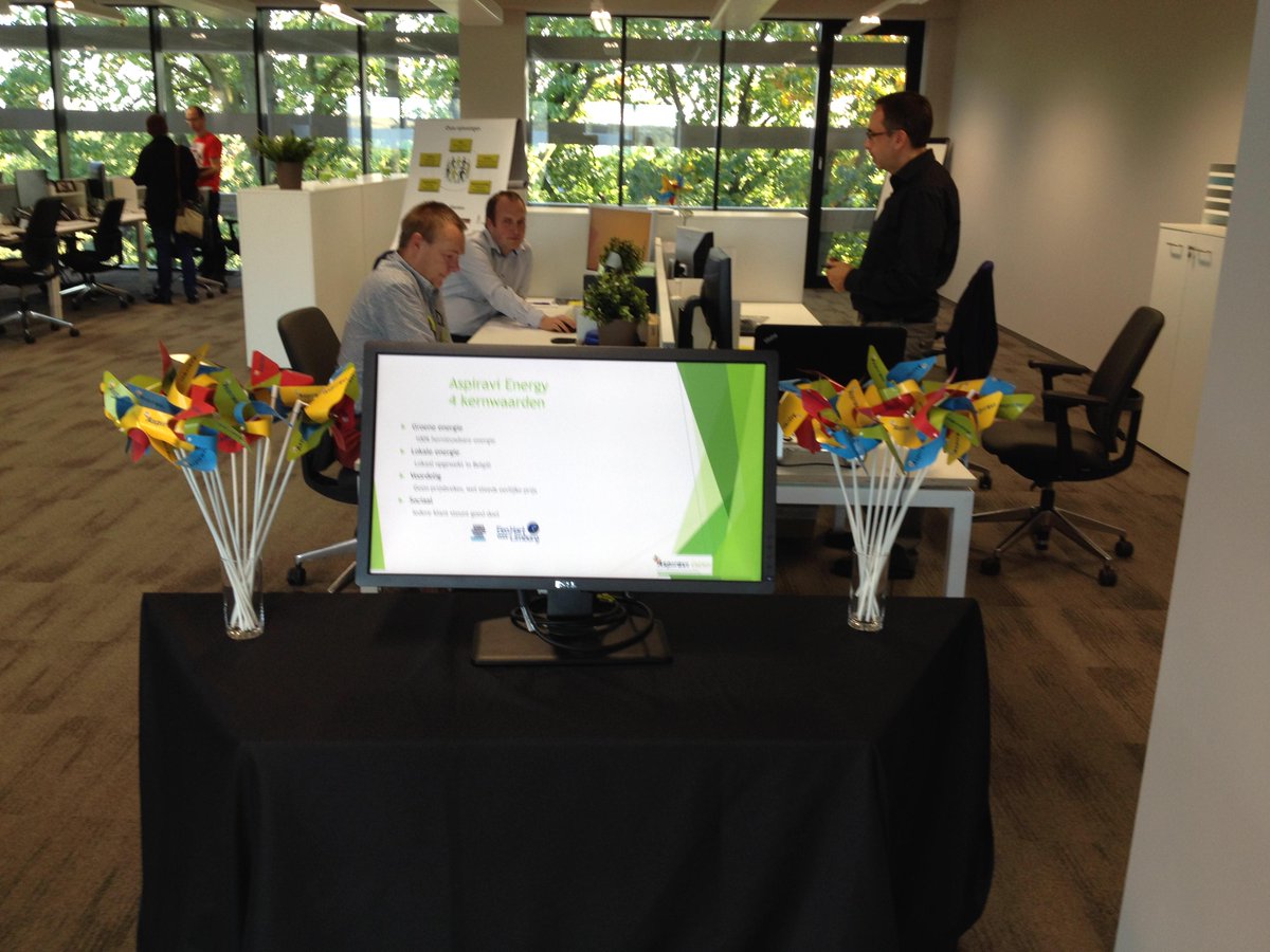 Welkom <a href="/wimdries/">Wim Dries</a> en genodigden voor de inhuldiging van #IncubaThor <a href="/gvbelgium/">Green Valley Belgium</a> &amp; #aspiravienergy zijn er klaar voor!