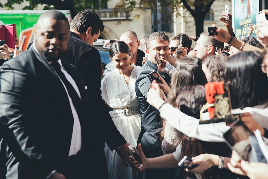 MyLifeIsSGJB's tweet photo. September 26: (MORE) Selena At NRJ in Paris, France http://t.co/X8Mn784Lse