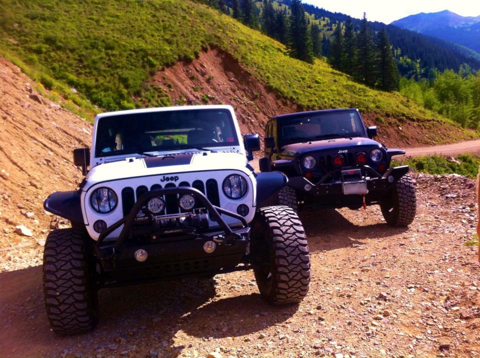 Jeep's tweet photo. A little #WranglerWednesday competition never hurts (Photo credit: Tim H.) http://t.co/s8hKWN6EVT