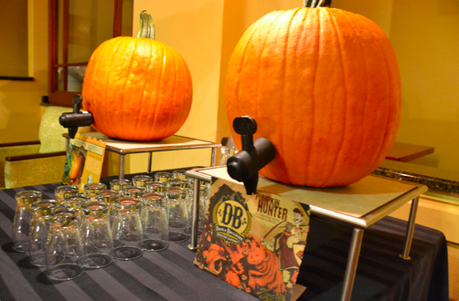 MarriottGtown's tweet image. We can't believe September is over. Cheers to a fantastic fall season and tasty pumpkin ale! #fallindc