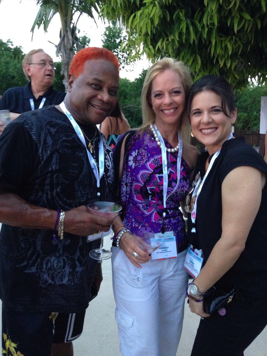 AndrewNeubauer1's tweet photo. Final night!
#siteclassic http://t.co/W7i6jjGzs3