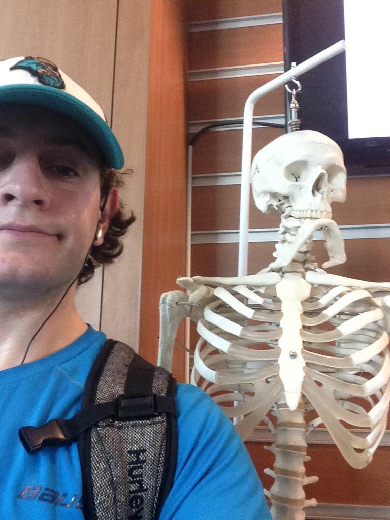 Aidanz19's tweet photo. Hanging out w the skeleton #CCUTreasure #16 http://t.co/aI9PMCgGjW