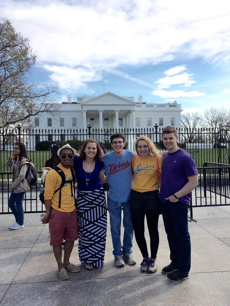 GustavusSTLF's tweet photo. Missing our STLFers from @USTSTLF 😭😭😭 #stlf #payitforward #mergedbusesarethebestbuses http://t.co/IE2aDrZYmh