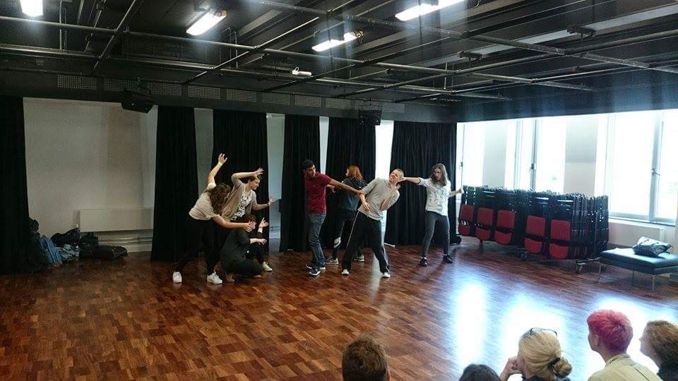 brstlspotlights's tweet photo. Thanks to everyone who came to the workshop today!! If you missed it, there's another one tomorrow at 5.30pm, Union! http://t.co/6sy89EM2Qd