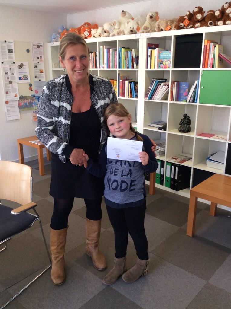 Cheekyfenn's tweet photo. Startnr.1202 bracht de gesponsorde opbrengst van de door haar gelopen #Mini80 naar @thhwaalwijk.โฌ112,20! http://t.co/RSDtqqiXXk