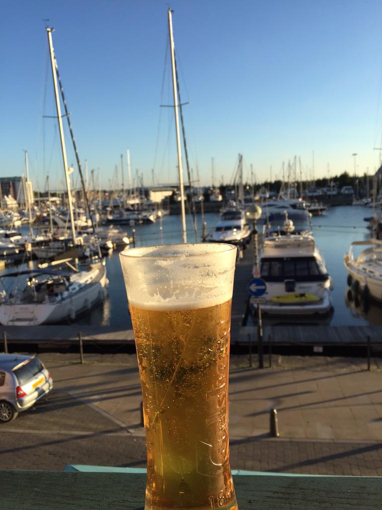 GeckoTheatre's tweet image. End of day beer by the pier #geckotech #andres #reward #beer