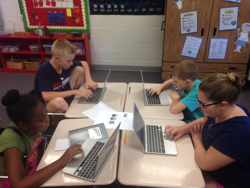 WillardPenny's tweet image. #MAPSS PBL in action again at MAMS! #creatingwebsites #dividingfractions @marcy_marion @joeferrara143 @kkimor