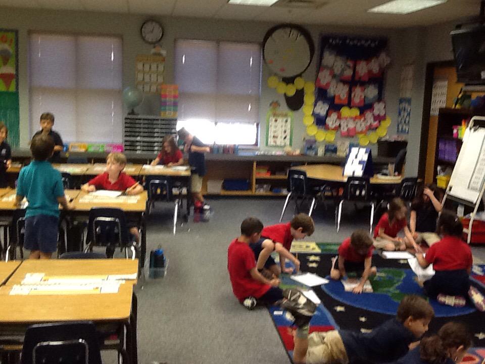 MsIsrael1's tweet image. We are interviewing a friend to complete a Venn diagram after listening to It's Okay To Be Different #davis1