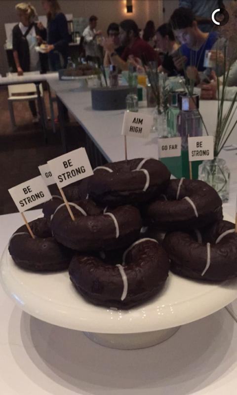 Zlata89's tweet image. este famdon es peor que la mafia chicas #Amadeistas