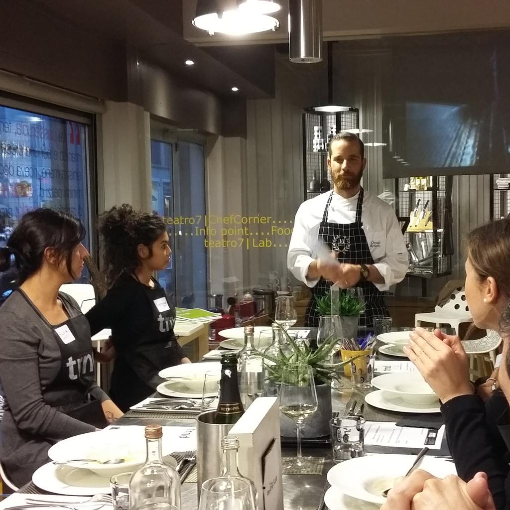 trnd_italia's tweet image. Ascoltando lo #chef #collaborativecooking #trnd #teatro7lab @silvia_ks #collaborativemarketing