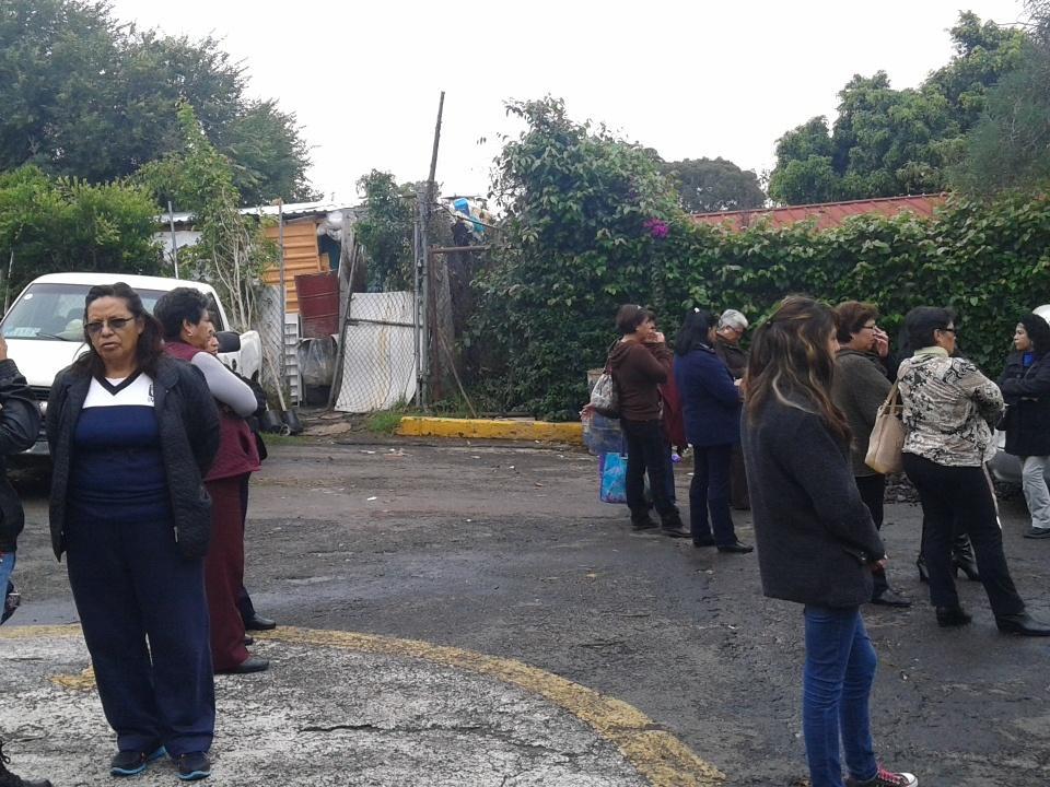 equidadMc's tweet photo. Sin problemas. Protocolo de evacuación listo. @DelegacionMC @arturomedinap http://t.co/JZXr7ZanWe
