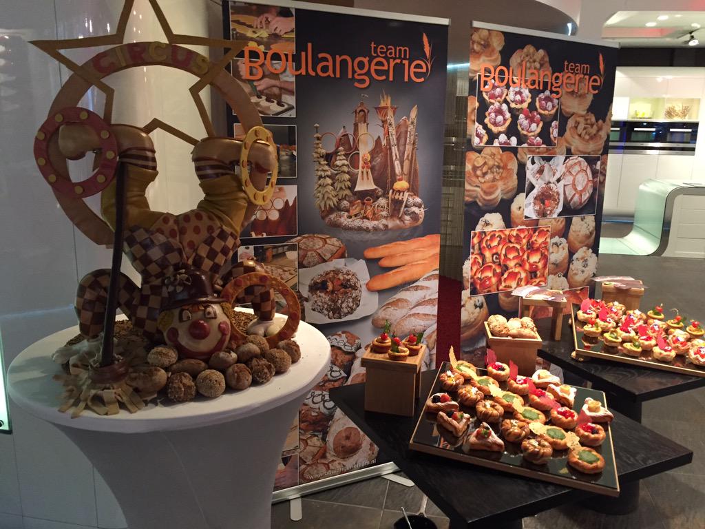 BoulangerieTeam's tweet photo. Vanavond zijn we te gast bij @GoudenGard met oa winnende showstuk van de IBA #ambacht http://t.co/mHiz7CoQXV