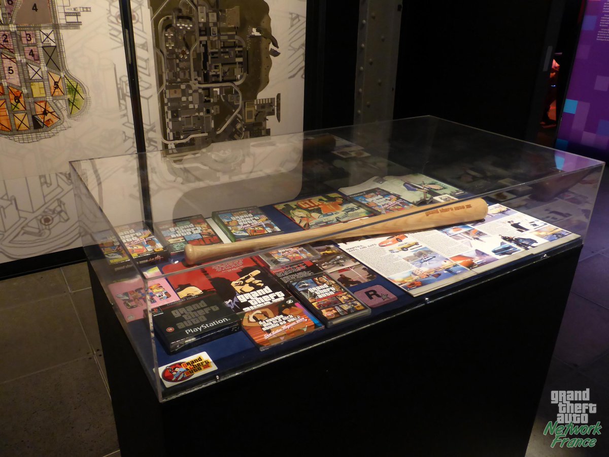 GTANF's tweet photo. Les 94 photos du stand de @RockstarGames de #GameOnMTL sont disponibles sur notre page FB !
→ https://t.co/zqekMNh8zM http://t.co/F5lkpitoSd