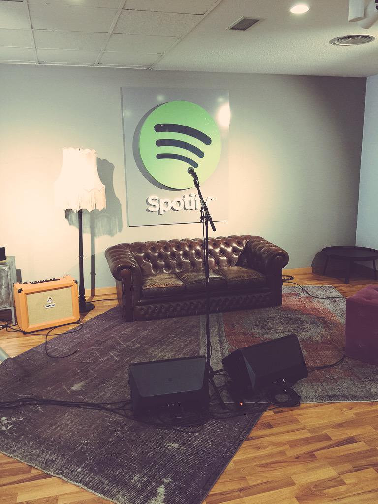telva's tweet photo. Llega el otoño y vuelven los #planazos de @SpotifySpain en sus #CoachSessions con conciertos en #PetitComité #Spotify http://t.co/gww8zoqIuz