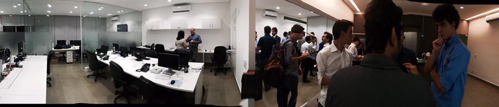 carlosecpf's tweet photo. Inauguração do novo escritório da @intoobr ! Demais poder fazer parte dessa história. Parabéns! @WayraBrasil http://t.co/qj0OE0XDzw