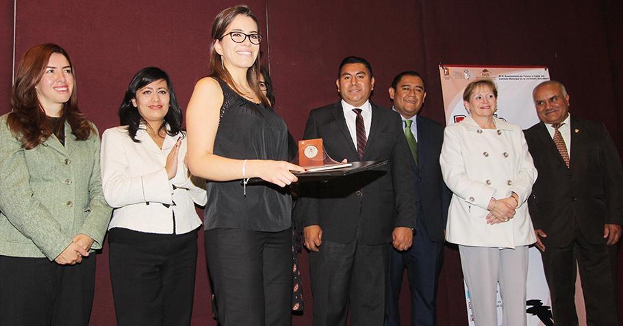 TolucaGob's tweet photo. Entregan en #Toluca el Premio Municipal de la #Juventud 2015. @Juventud_Toluca http://t.co/cse8nDBGGO
