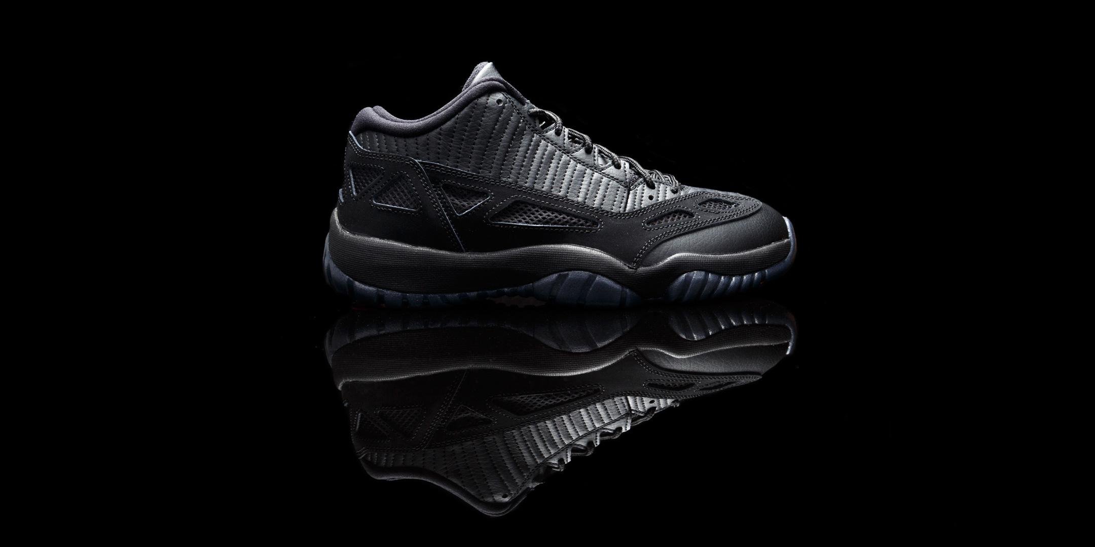 Flight Club on Twitter: Air Jordan 11 Low “Referee.” SHOP:  http://t.co/c39WKut43g http://t.co/CrAwzk0XAr / X
