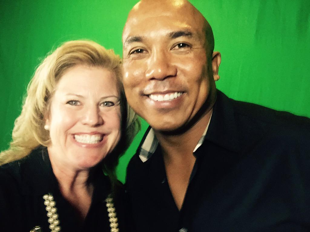 sassybugmom's tweet photo. Big Day filming PSA's with Hines Ward for Georgia PTA and Positive Athelete- great guy!!#georgiapta http://t.co/M9ShjwadXT