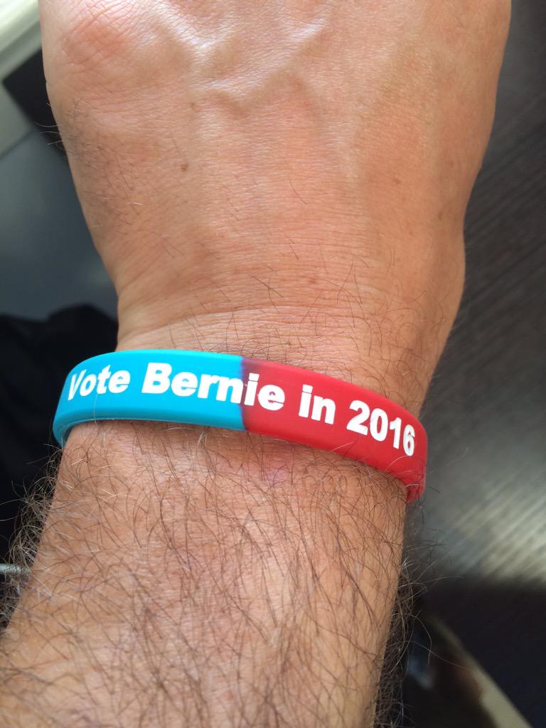 artmrktpreview's tweet photo. @thedavidcrosby I thought you might like one of these as you support #BernieSanders http://t.co/zpZeV9vlsu http://t.co/LbpkKEQZBJ