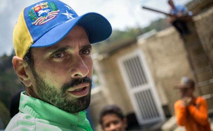 RunRunesWeb's tweet photo. Capriles: Gobierno debe decretar un aumento general de sueldos de por lo menos 50% - http://t.co/R4QEdKttpM http://t.co/fh2BycJcaJ