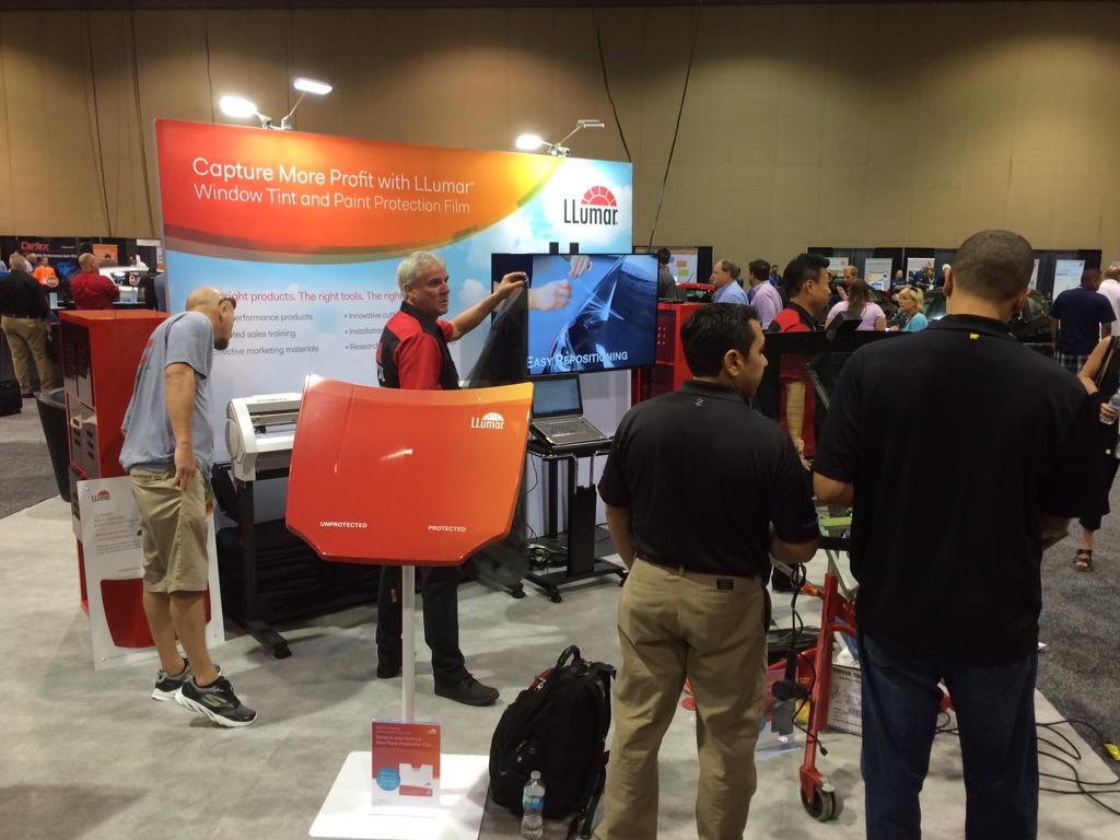 llumarfilms's tweet photo. The LLumar team in action. Drawing a crowd showcasing new self-healing PPF and CTX tint. #WFCT2015 #tintoff http://t.co/IrqRds6ixk