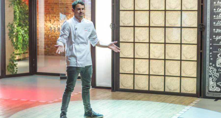 TopChefA3's tweet photo. Velandrino (@JulioTopChef) abandona las cocinas en #TopChef4 ▶️ http://t.co/Ac7kKmXFYH #TopTxef http://t.co/EarhtB10B0