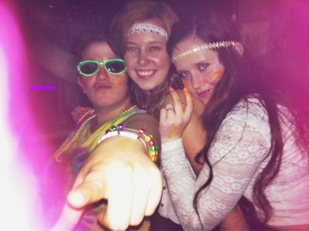 makenzie_cav's tweet photo. This is one of my personal favorites #RaveAF ππΈπβ οΈπΆπ¨π @kenziebuchan @AndreaSpencee @Larissabai1 http://t.co/MQraL9nnNX