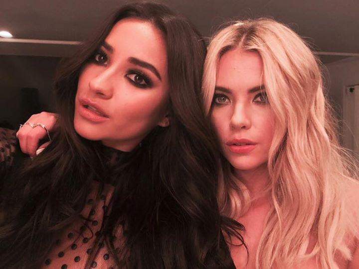 #ButtahBenzo = Cutest besties EVER! #PrettyLittleLiars
