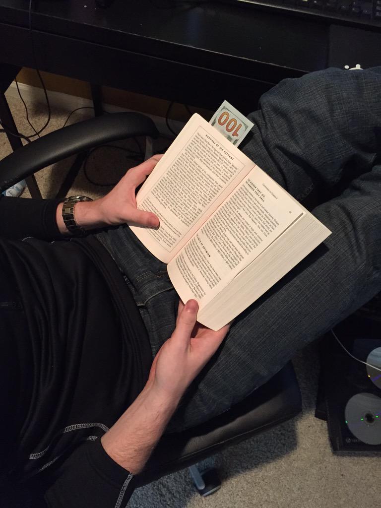 BoZe's tweet photo. Walked into BigTs room he was reading..look at his bookmark http://t.co/niBtrDIHyc