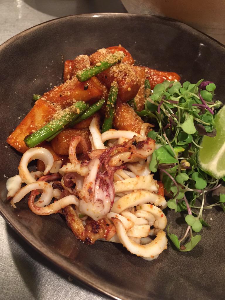 Luxury_Journal's tweet photo. Chuka 📍 Madrid

https://t.co/hHmvOdA2hJ
@ChukaRamenBar http://t.co/IjF0fkk2IQ