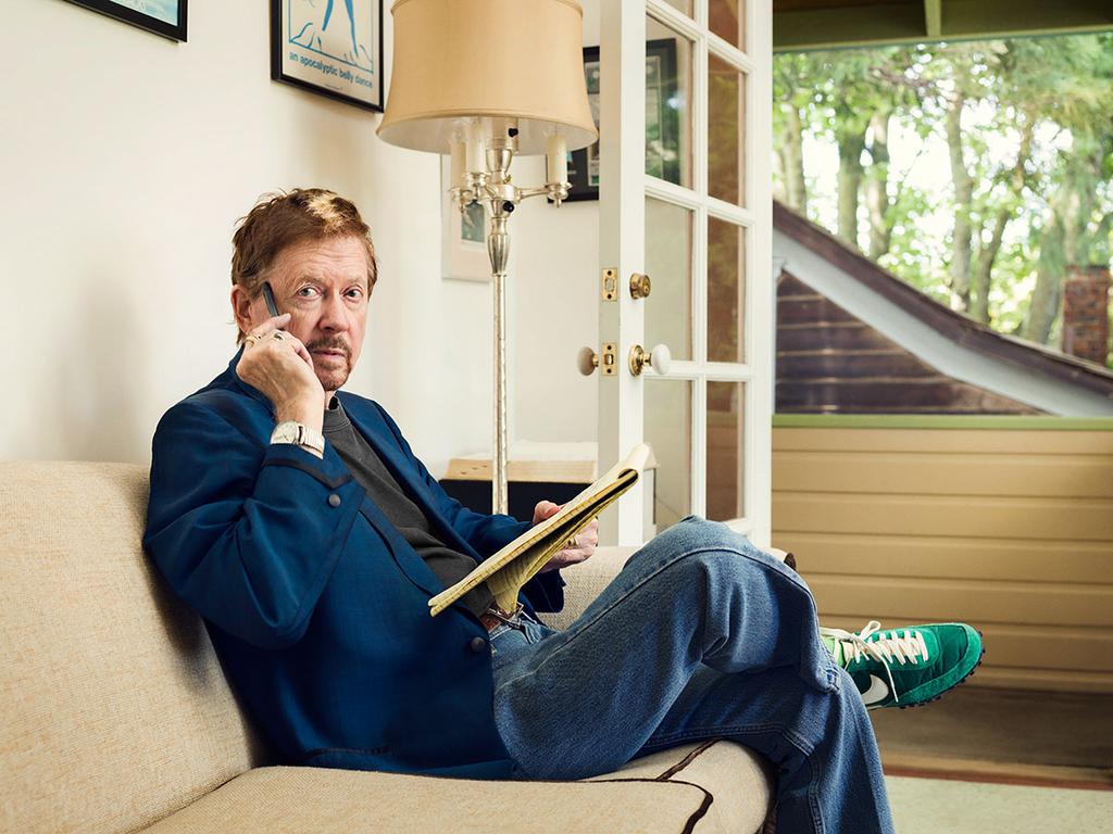 Kitapcumlelerii's tweet photo. Başkalarına müsaitsen, beni meşgul etme.

Tom Robbins http://t.co/F7fK2yfP9Q
