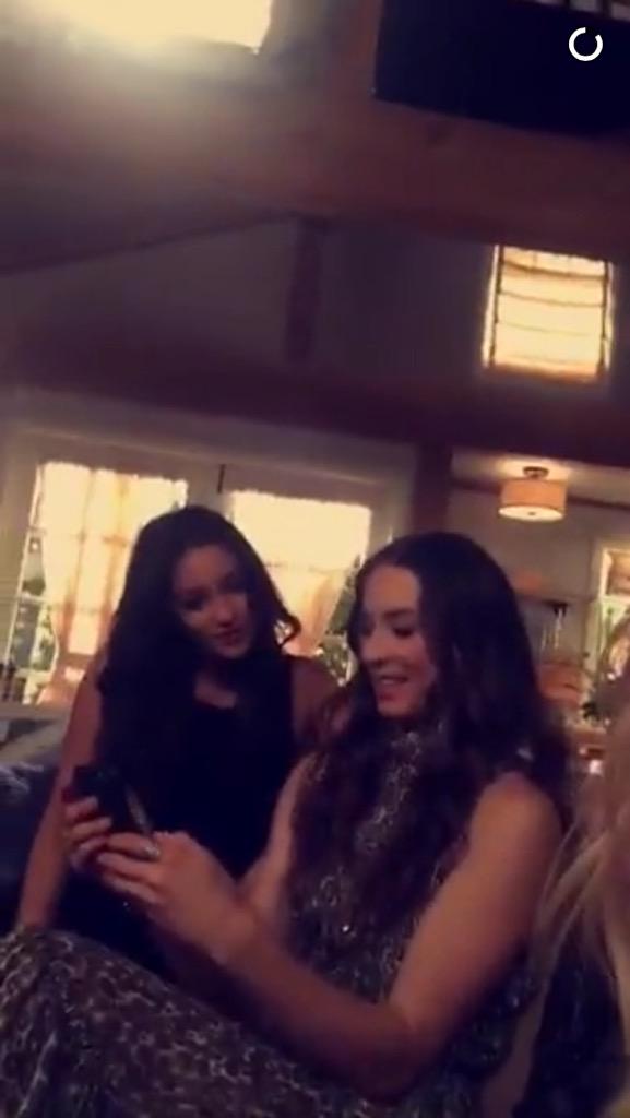 Pll4evaaa tweet picture