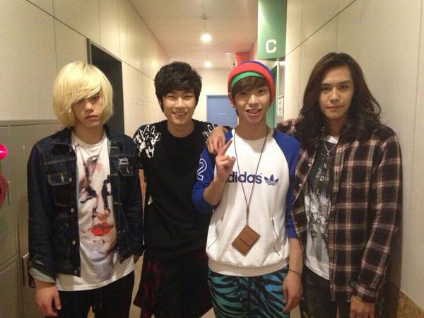 ferretlian's tweet photo. The best #2yearswithNFlying http://t.co/hH1n3Pug90
