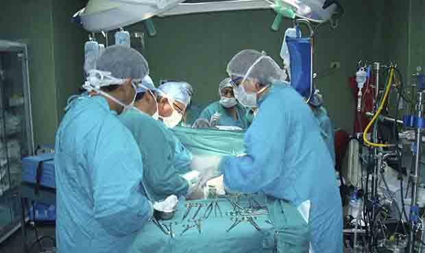 larepublica_pe's tweet photo. Madre con muerte cerebral es heroína http://t.co/W4842o2NAm http://t.co/ejcNRMW6DK