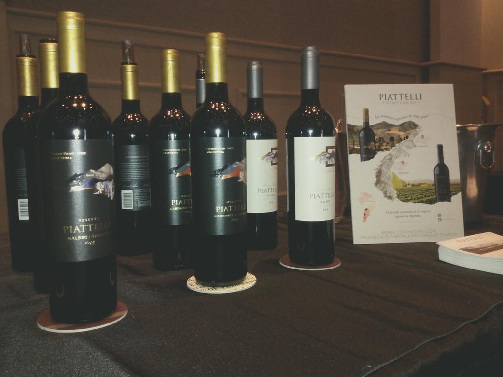 Piattelli Vineyards (@piattelliarg) on Twitter photo Ya estamos listos! #SalónVinosdeAltura en #Cordoba #terroirs <a href="/ajnesman/">Alejandro Nesman</a> <a href="/AJSaldano/">Javier Saldano</a> @emiliaflotts <a href="/lmohammad/">Luis Mohammad</a> Ya estamos listos! #SalónVinosdeAltura en #Cordoba #terroirs <a href="/ajnesman/">Alejandro Nesman</a> <a href="/AJSaldano/">Javier Saldano</a> @emiliaflotts <a href="/lmohammad/">Luis Mohammad</a>