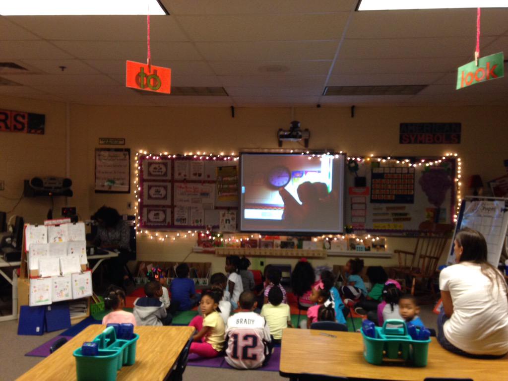 maggieLphillips's tweet photo. @drmcgaughy Leading the way with @Seesaw in kindergarten! #engagecobb #huskychat http://t.co/upvDBzExhv