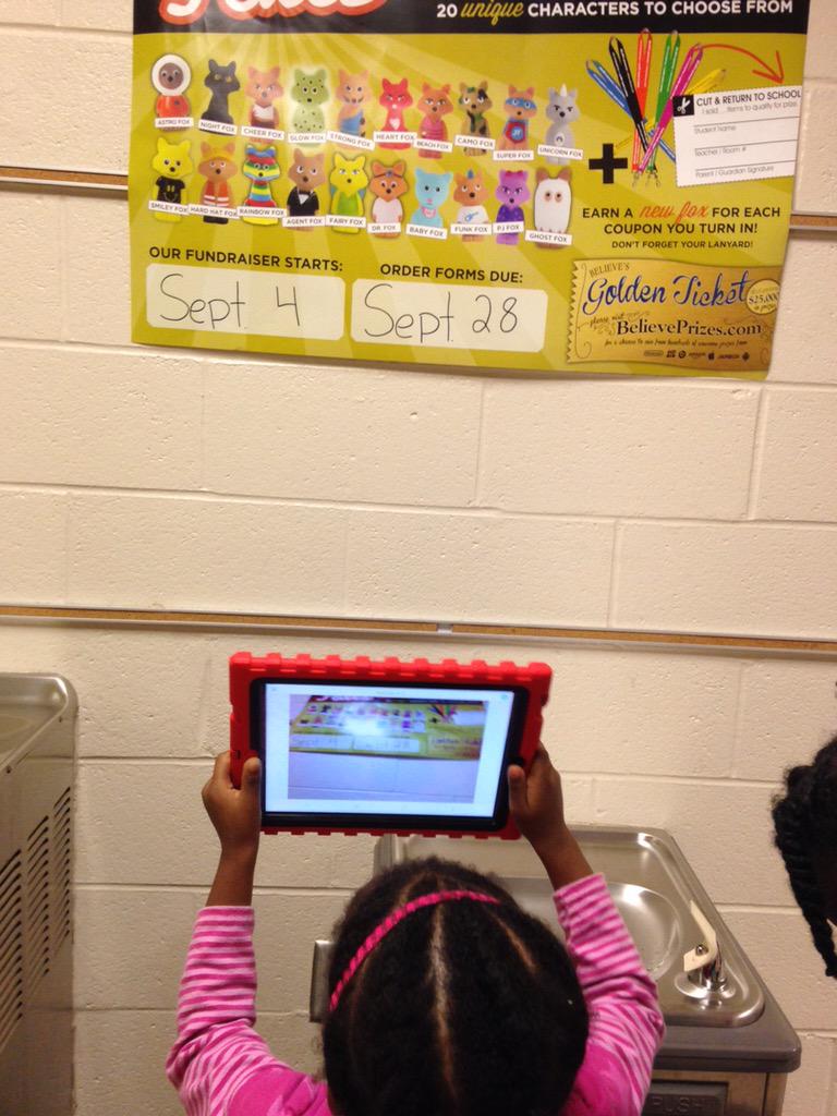 maggieLphillips's tweet photo. @drmcgaughy Leading the way with @Seesaw in kindergarten! #engagecobb #huskychat http://t.co/upvDBzExhv