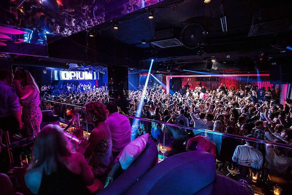 OPIUMBarcelona's tweet photo. #OpiumBarcelona, Such a beautiful club ❤️ see you tonight! And remember! Tomorrow @freakis… http://t.co/fsR3s4yxwq http://t.co/hGWeoiz4so