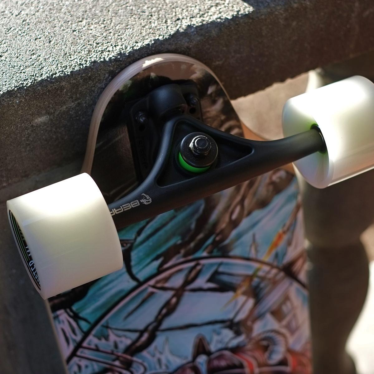 longboardstore's tweet photo. The @Landyachtz Top #Speed comes with @beartrucks and @hawgswheels. #skatefaster #downhill 

http://t.co/VDbHCxic4x http://t.co/EeTNsbJSS7