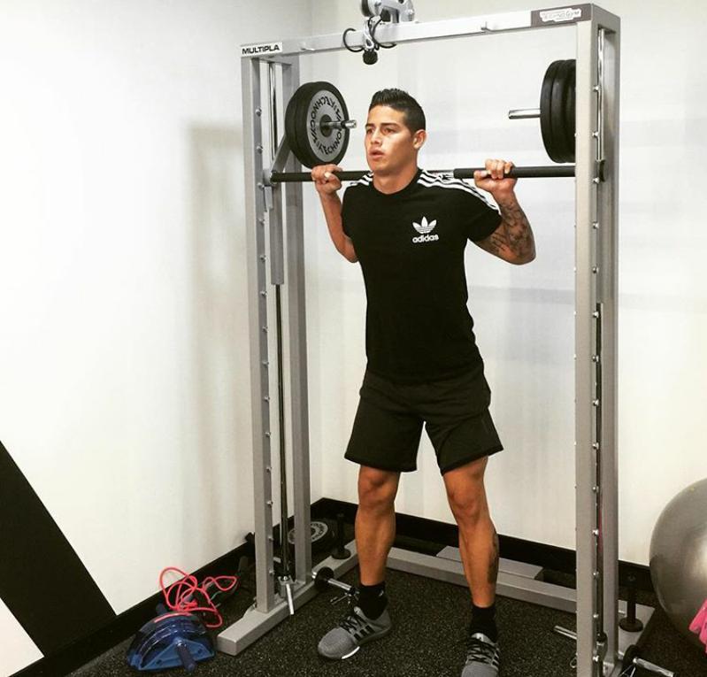 JamesR_Fans's tweet photo. Vamos. @jamesdrodriguez 💪. http://t.co/0EiOXPOpVm